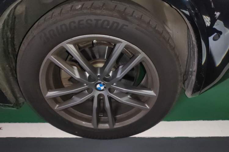 Used BMW X3 2021 xDrive28i M Sport Package Right Front Wheel Hub