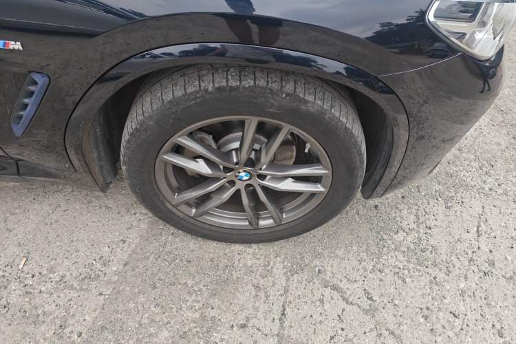 Used BMW X3 2021 xDrive28i M Sport Package Right Front Wheel Hub