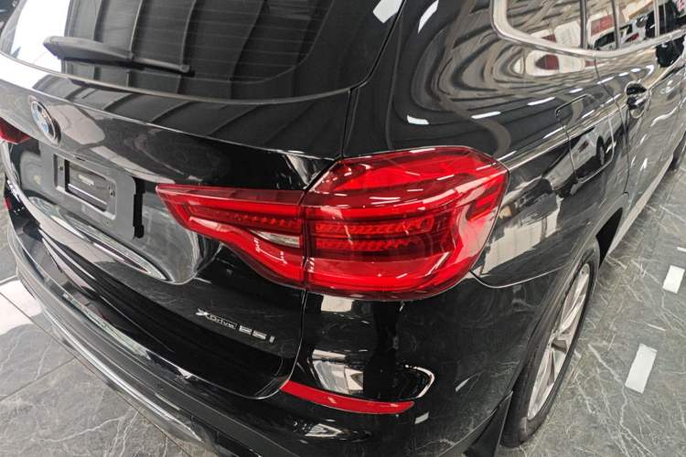 Used BMW X3 2021 xDrive25i Luxury Package Right Rear Taillight