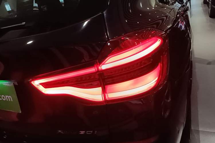 Used BMW X3 2021 Restyled xDrive30i Leading Edition M Sport Package Right Rear Taillight