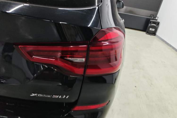 Used BMW X3 2021 xDrive30i Luxury Model with M Sport Package Right Rear Taillight