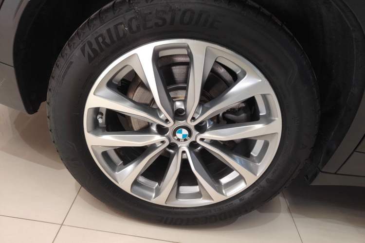 Used BMW X3 2021 xDrive25i Luxury Package Right Rear Wheel Hub