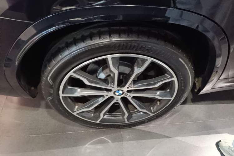 Used BMW X3 2021 Restyled xDrive30i Leading Edition M Sport Package Right Rear Wheel Hub