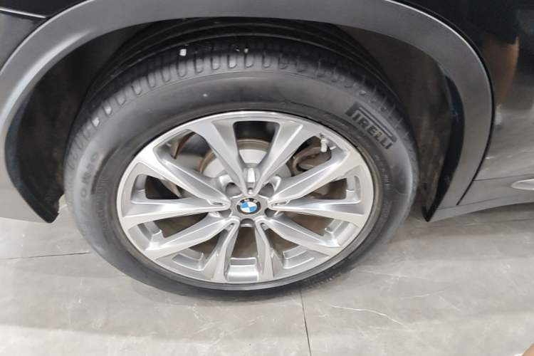 Used BMW X3 2021 Restyled xDrive25i M Sport Package Right Rear Wheel Hub