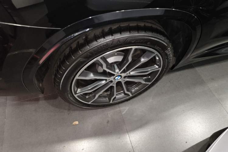 Used BMW X3 2021 Restyled xDrive30i Leading Edition M Sport Package Right Rear Wheel Hub
