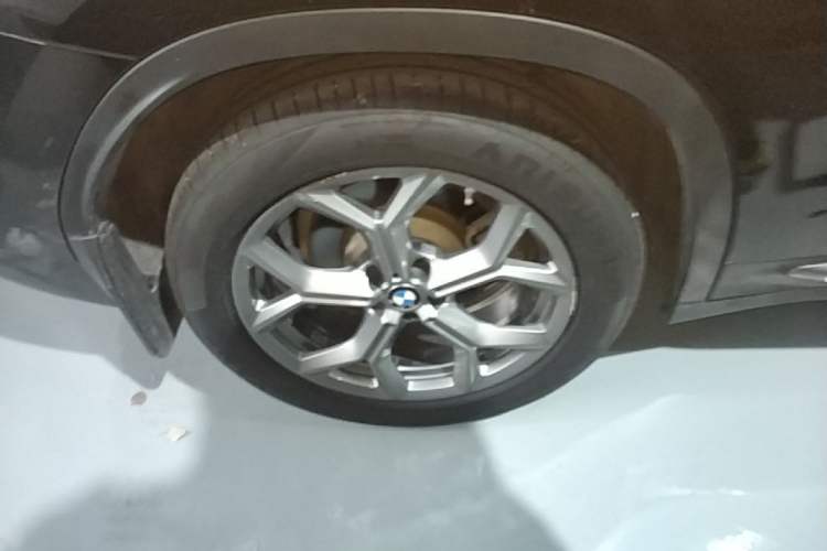 Used BMW X3 2021 xDrive30i Luxury Model with M Sport Package Right Rear Wheel Hub