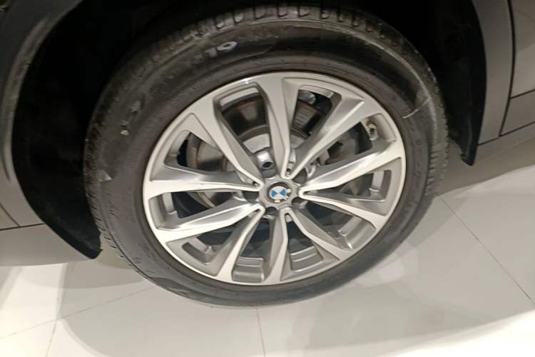 Used BMW X3 2021 Facelift xDrive25i Luxury Package Right Rear Wheel Hub