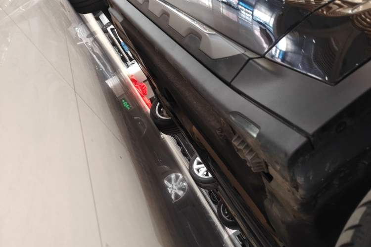 Used BMW X3 2021 xDrive25i Luxury Package Right Side Sill