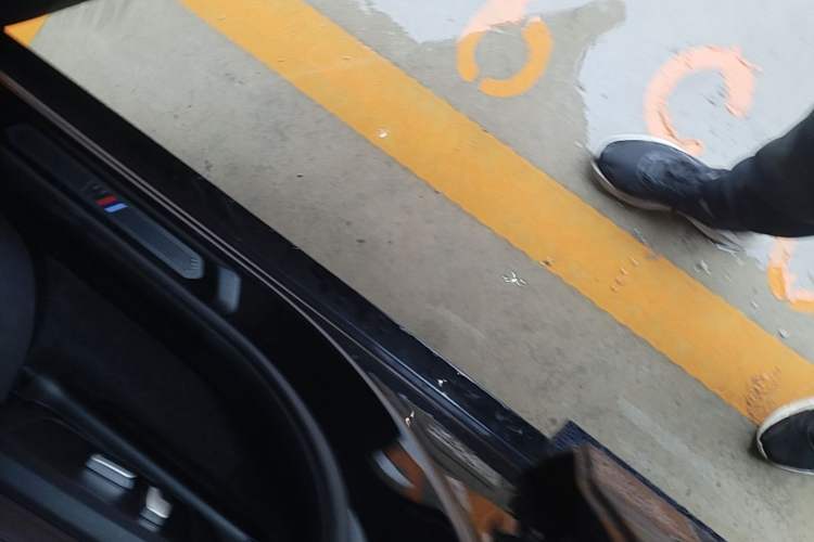 Used BMW X3 2021 xDrive25i M Sport Package Right Side Sill