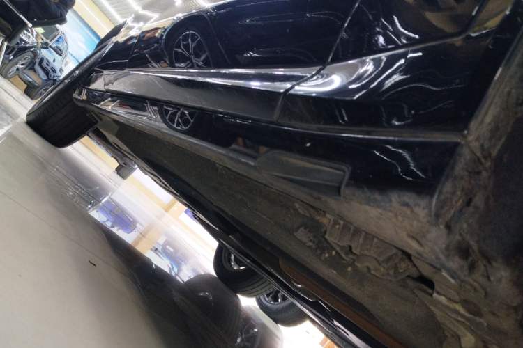 Used BMW X3 2021 Restyled xDrive25i M Sport Package Right Side Sill