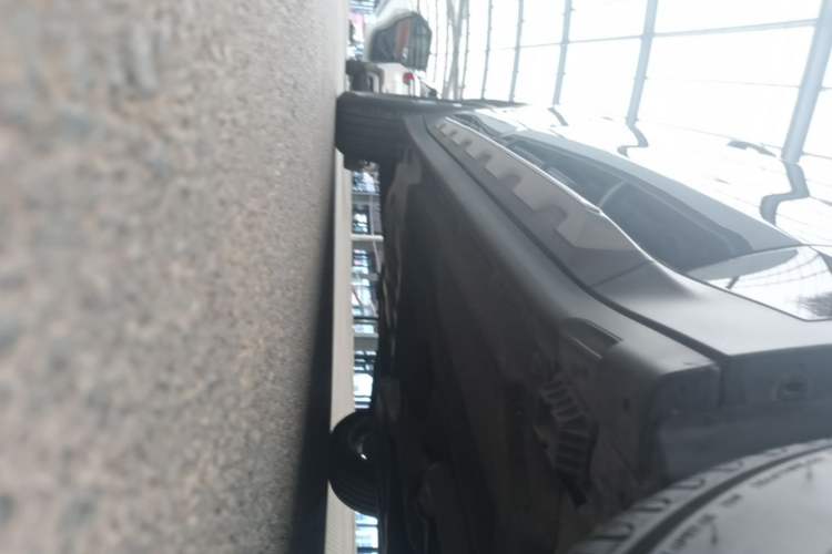 Used BMW X3 2021 xDrive28i Luxury Package Right Side Sill