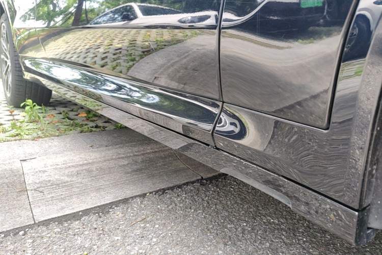 Used BMW X3 2021 Restyled xDrive30i Leading Edition M Sport Package Right Side Sill
