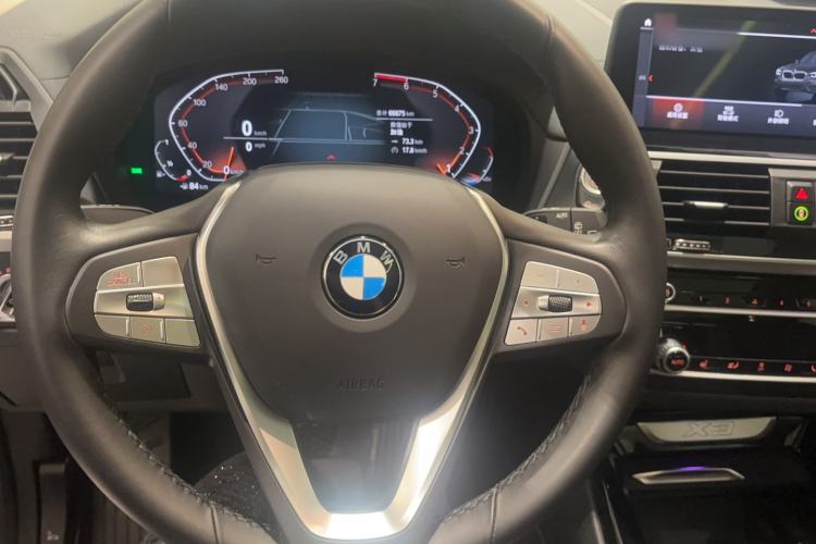 Used BMW X3 2021 Facelift xDrive25i Luxury Package Steering Wheel