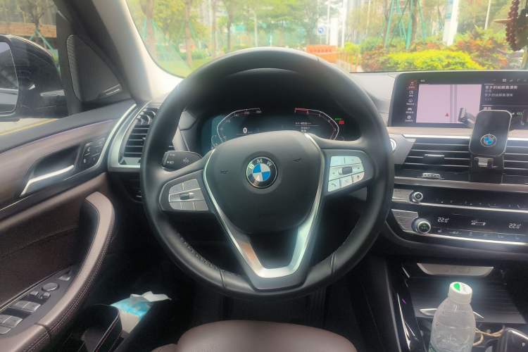 Used BMW X3 2021 Facelift xDrive28i Luxury Package Steering Wheel