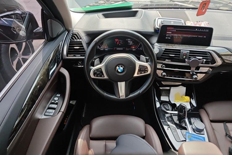 Used BMW X3 2021 xDrive30i Luxury Model with M Sport Package Steering Wheel