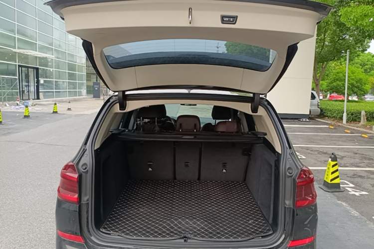 Used BMW X3 2021 xDrive28i M Sport Package Trunk