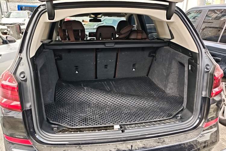 Used BMW X3 2021 Facelift xDrive28i M Sport Package Trunk