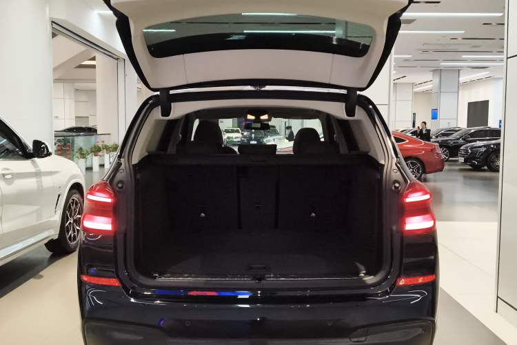Used BMW X3 2021 Facelift xDrive28i M Sport Package Trunk