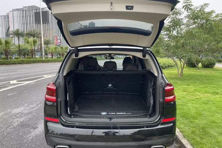 Used BMW X3 2021 xDrive25i M Sport Package Trunk
