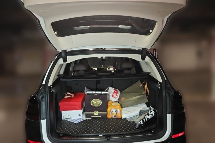 Used BMW X3 2021 xDrive28i M Sport Package Trunk