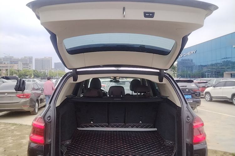 Used BMW X3 2021 xDrive30i Luxury Model with M Sport Package Trunk