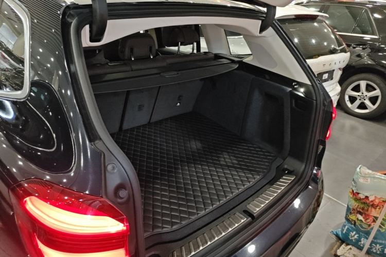 Used BMW X3 2021 Restyled xDrive30i Leading Edition M Sport Package Trunk