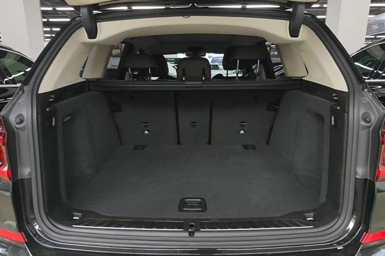 Used BMW X3 2021 xDrive28i M Sport Package Trunk