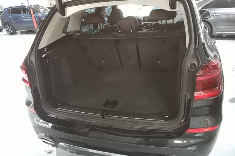 Used BMW X3 2021 xDrive30i Luxury Model with M Sport Package Trunk