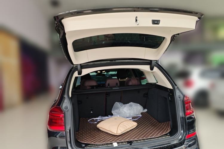 Used BMW X3 2021 xDrive25i M Sport Package Trunk