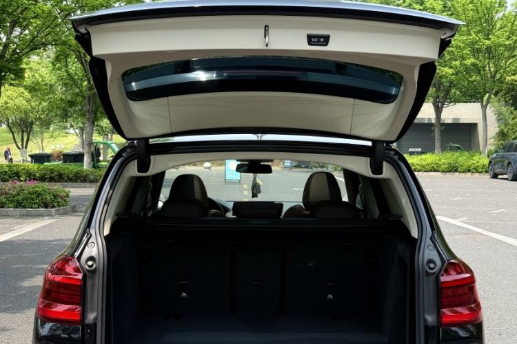 Used BMW X3 2021 Restyled xDrive25i M Sport Package Trunk