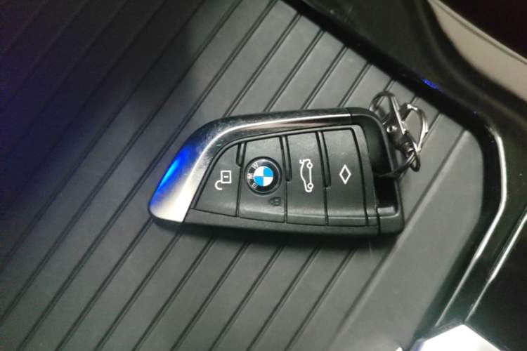 Used BMW X3 2021 xDrive28i Luxury Package Vehicle Key