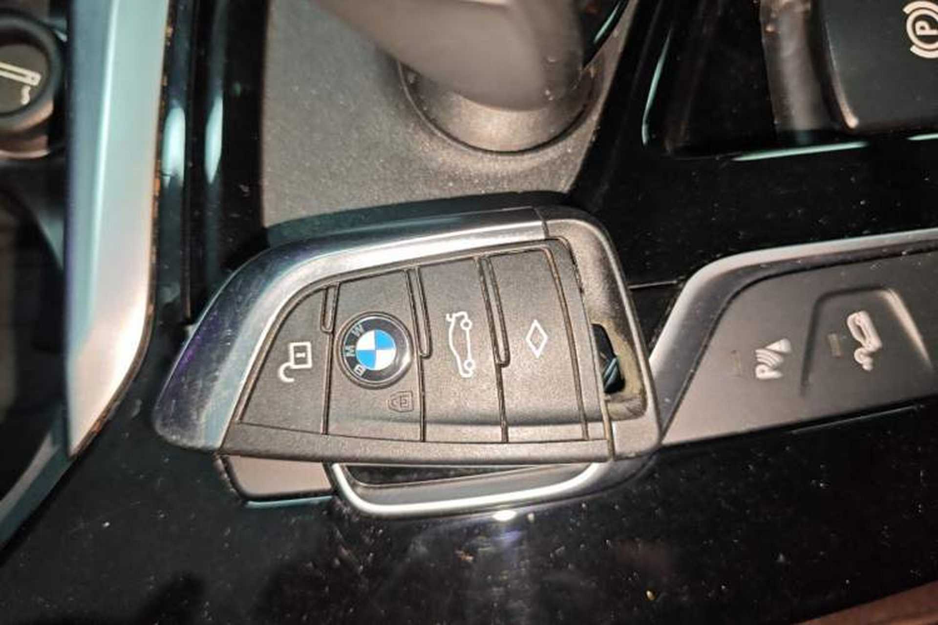 Used BMW X3 2021 xDrive25i Luxury Package Vehicle Key