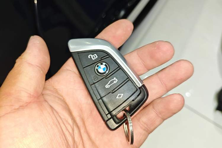 Used BMW X3 2021 xDrive28i M Sport Package Vehicle Key