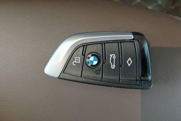 Used BMW X3 2021 xDrive30i Luxury Model with M Sport Package Vehicle Key