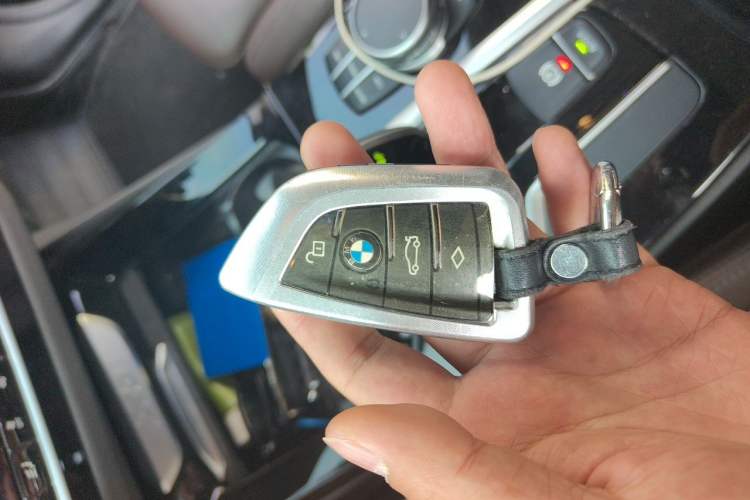 Used BMW X3 2021 xDrive28i Luxury Package Vehicle Key