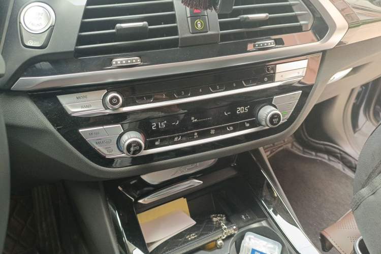 Used BMW X3 2021 xDrive25i Luxury Package Audio And AC Panel