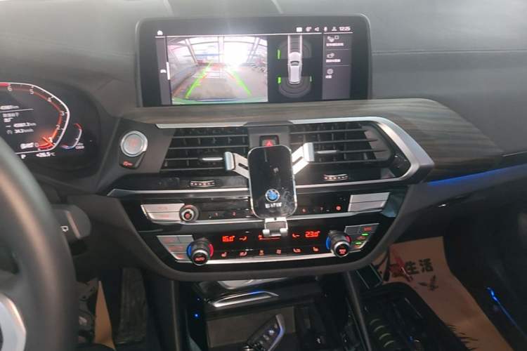 Used BMW X3 2021 xDrive30i Luxury Model with M Sport Package Audio And AC Panel