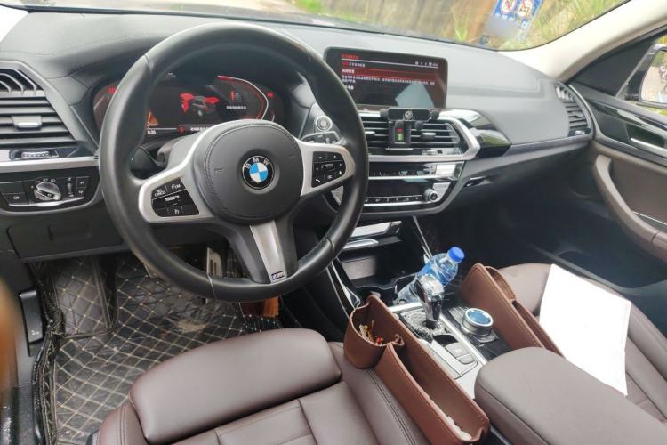 Used BMW X3 2021 xDrive25i M Sport Package Center Console