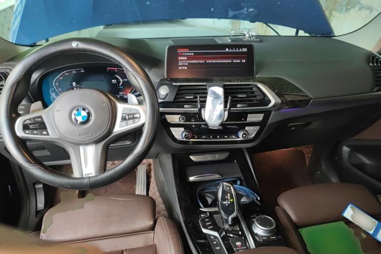 Used BMW X3 2021 xDrive30i Luxury Model with M Sport Package Center Console