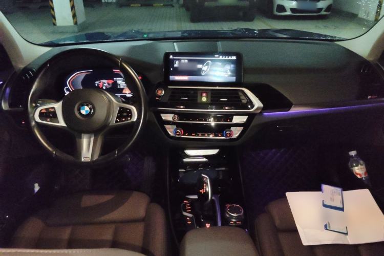 Used BMW X3 2021 Facelift xDrive25i Luxury Package Center Console