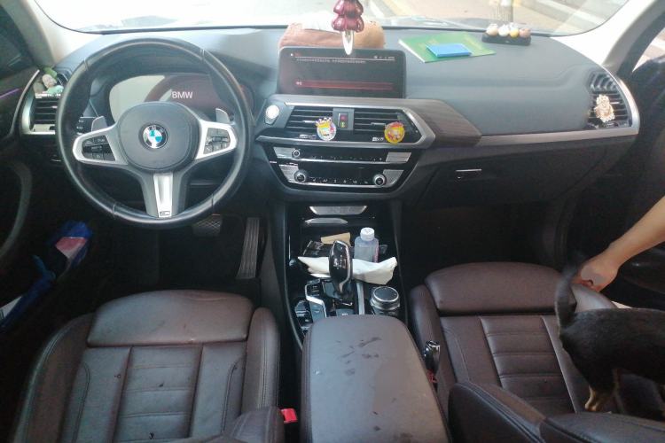 Used BMW X3 2021 xDrive28i M Sport Package Center Console