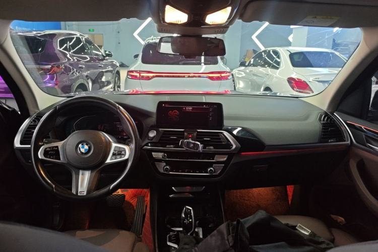Used BMW X3 2021 xDrive25i M Sport Package Center Console