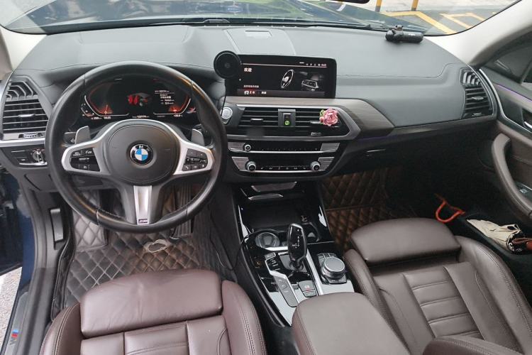 Used BMW X3 2021 xDrive28i M Sport Package Center Console