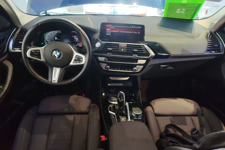 Used BMW X3 2021 xDrive25i M Sport Package Center Console