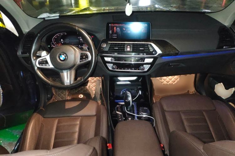 Used BMW X3 2021 xDrive30i Luxury Model with M Sport Package Center Console