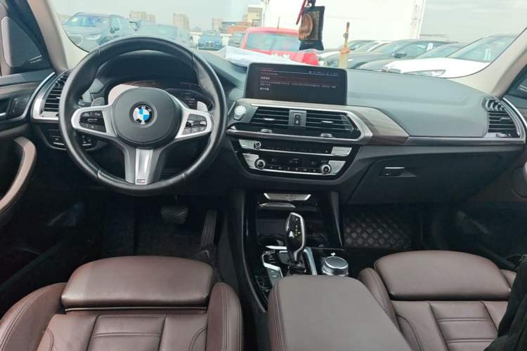 Used BMW X3 2021 xDrive28i M Sport Package Center Console