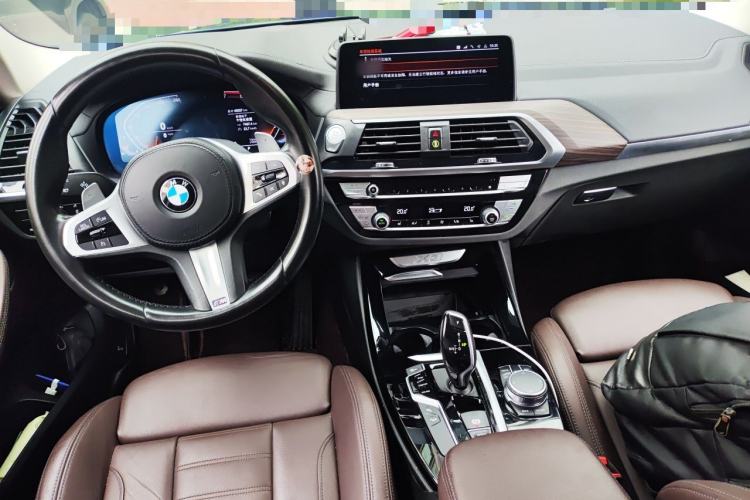 Used BMW X3 2021 xDrive28i M Sport Package Center Console