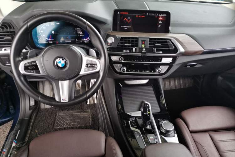 Used BMW X3 2021 xDrive28i M Sport Package Center Console