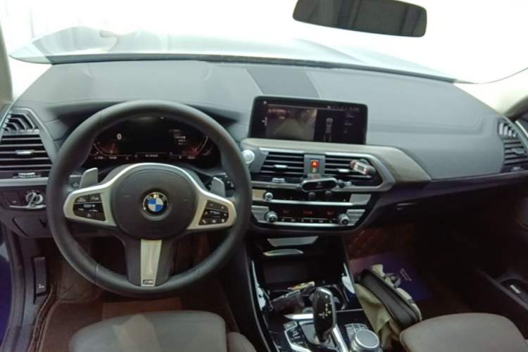Used BMW X3 2021 Facelift xDrive28i M Sport Package Center Console
