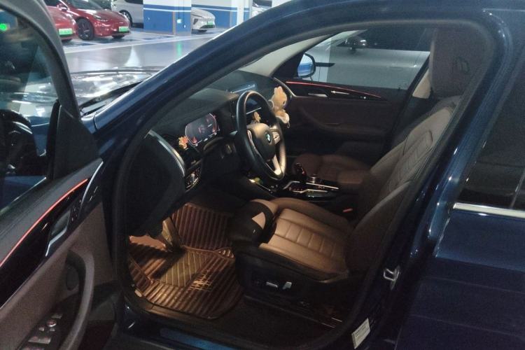 Used BMW X3 2021 xDrive25i Luxury Package Driver Seat